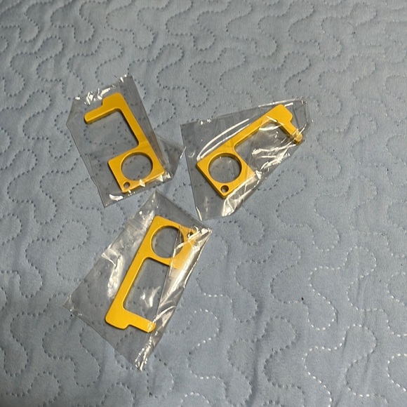 “Touch less key” NWT Pack of 3 - Picture 3 of 9